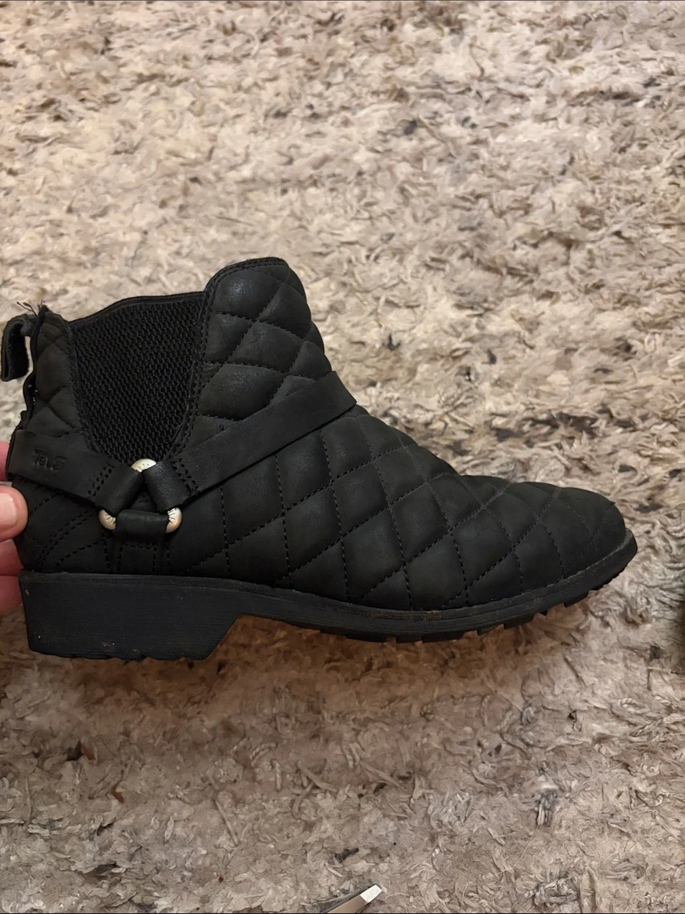 Teva Women’s 7.5 De La Vina Dos waterproof Leather Black Quilted Ankle Shoes